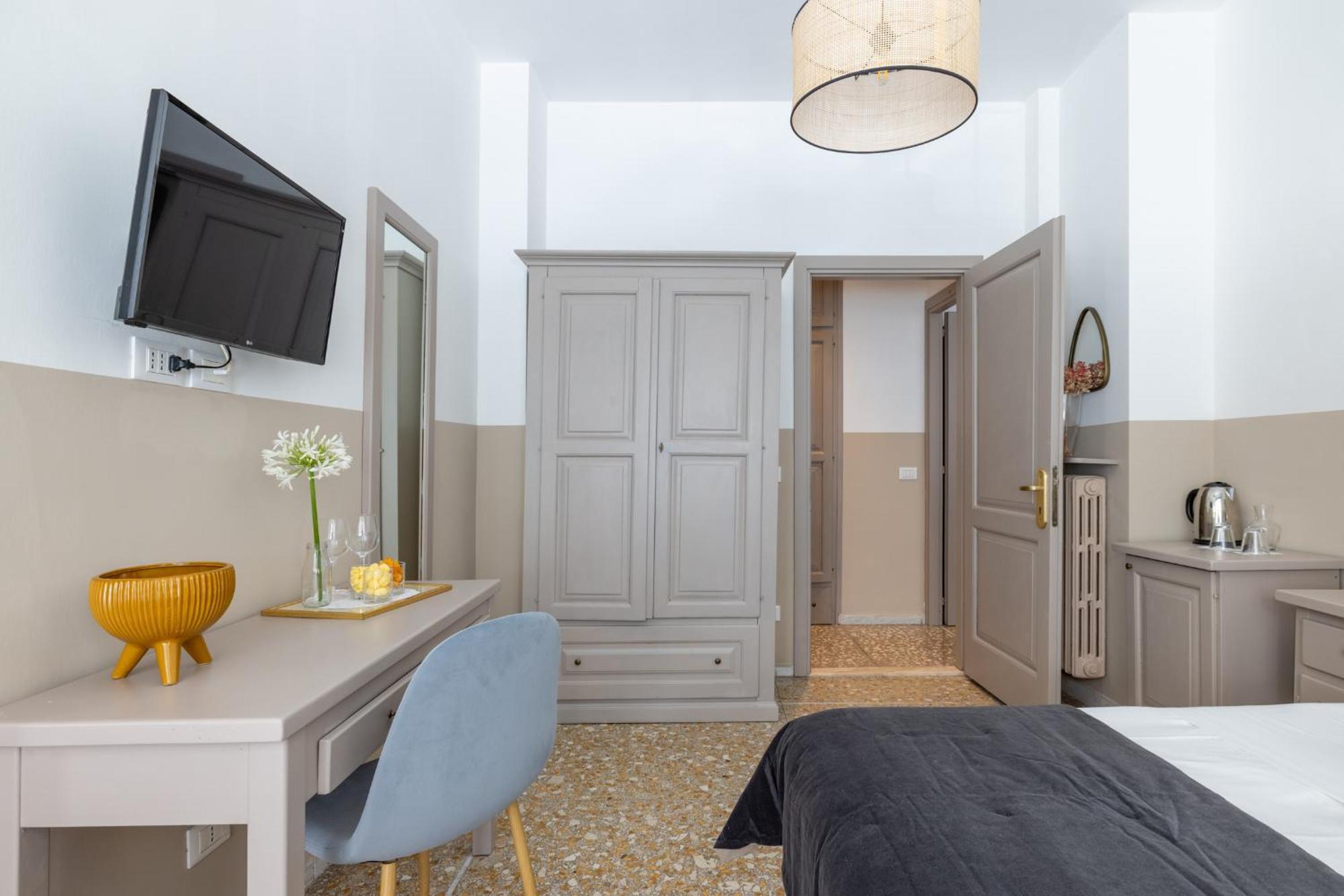 Next Stop Vatican Guesthouse Roma Ngoại thất bức ảnh